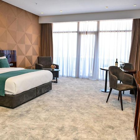 Hotel Monarch Batumi Eksteriør billede