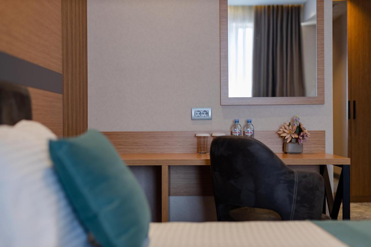 Hotel Monarch Batumi Eksteriør billede