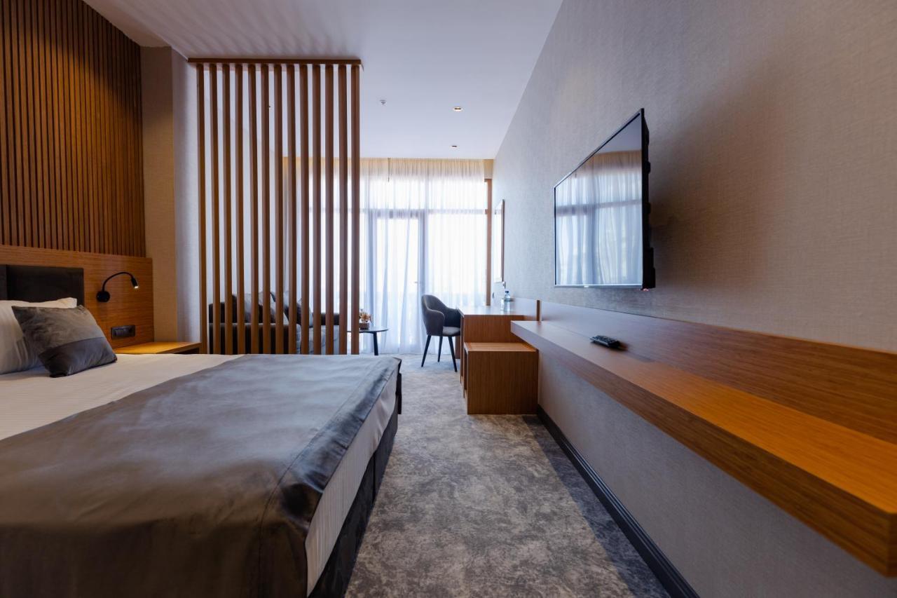 Hotel Monarch Batumi Eksteriør billede